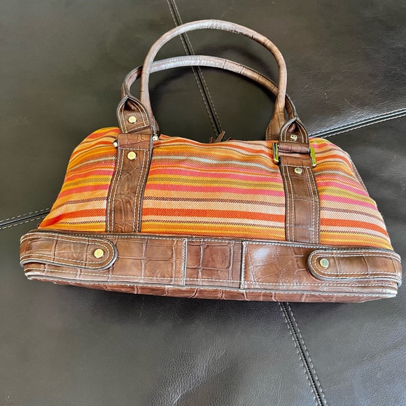 Liz Claiborne Handbags - Liz Claiborne Peach Shoulder Purse